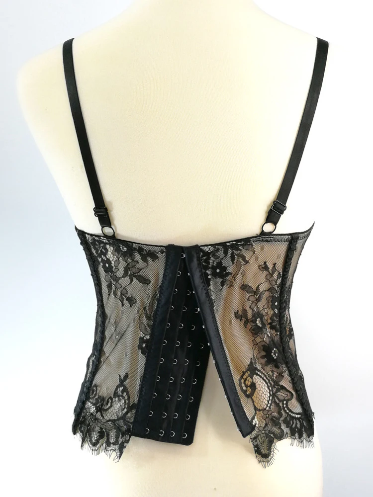 كورسيه دانتيل