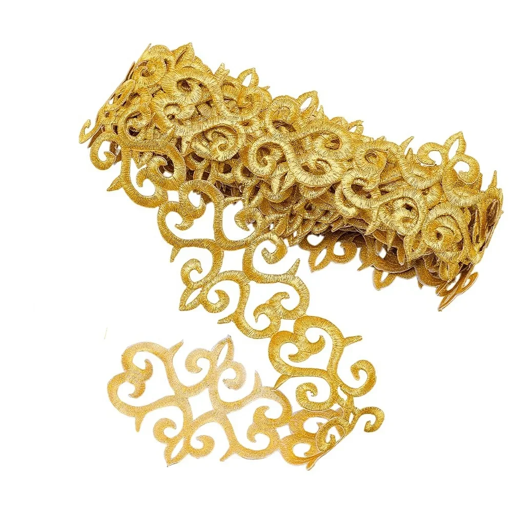 شريط دانتيل ذهبي